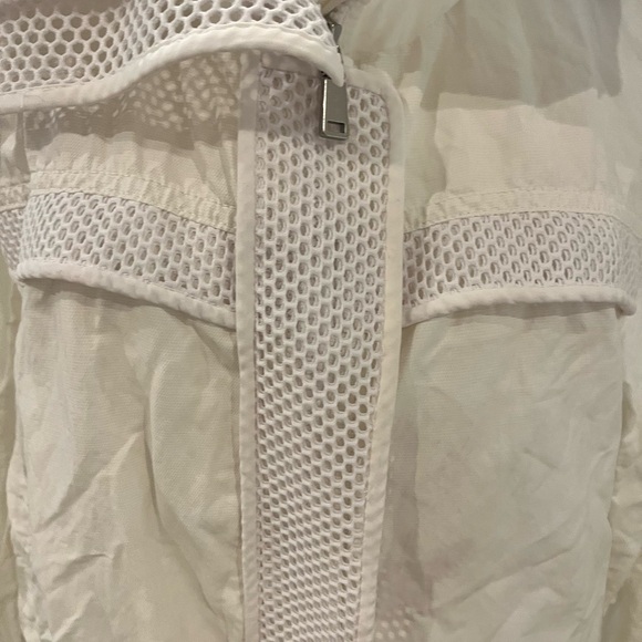 Elie Tahari hooded windbreaker/rain jacket - Picture 4 of 13